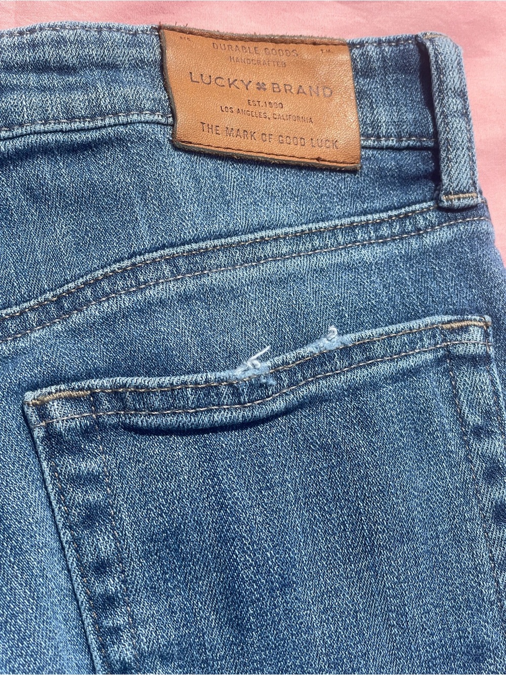 Lucky Brand Medium Blue Button-Fly Cropped Jeans Size 6 - Picture 8 of 9